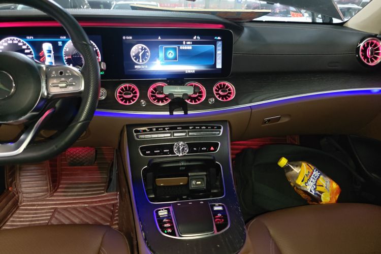 奔驰E级 2020款 改款 E 300 L 运动时尚型局部细节16