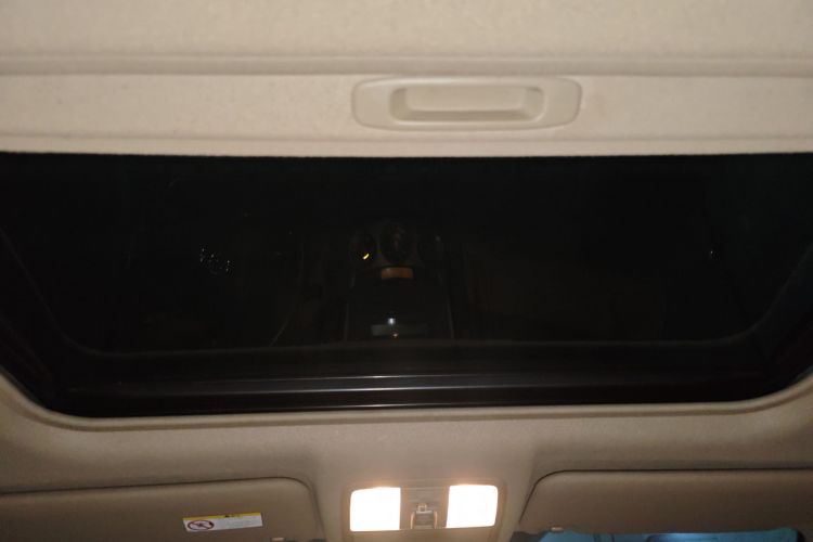 丰田 RAV4荣放 2011款 2.0L 自动豪华版局部细节22