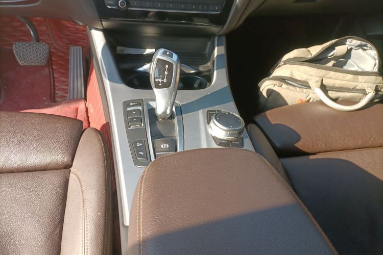 宝马X4 2016款 xDrive20i M运动型中控内饰18