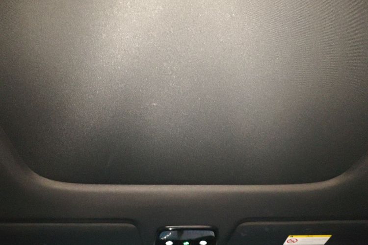 领克08 EM-P 2025款 120km 长续航Pro中控内饰22