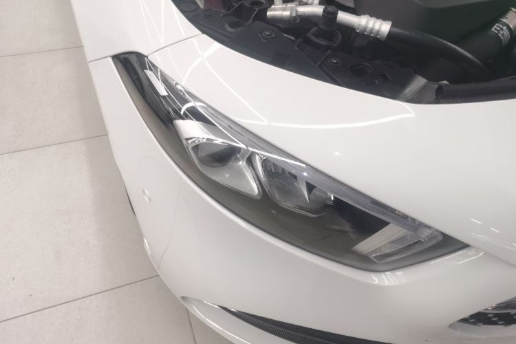 奔驰A级 2019款 A 200 L 运动轿车车身外观8