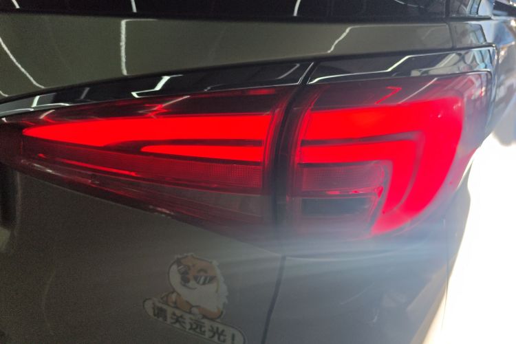 别克GL8 2018款 ES 28T 舒适型 国VI车身外观9