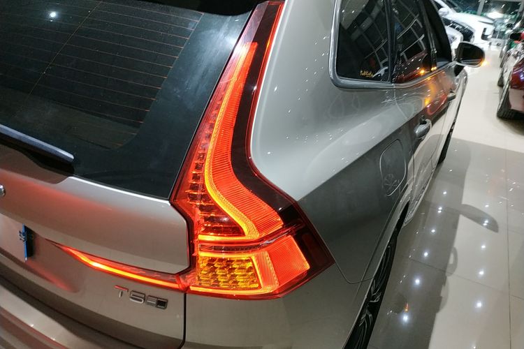 沃尔沃XC60 2020款 T5 四驱智远豪华版车身外观6006