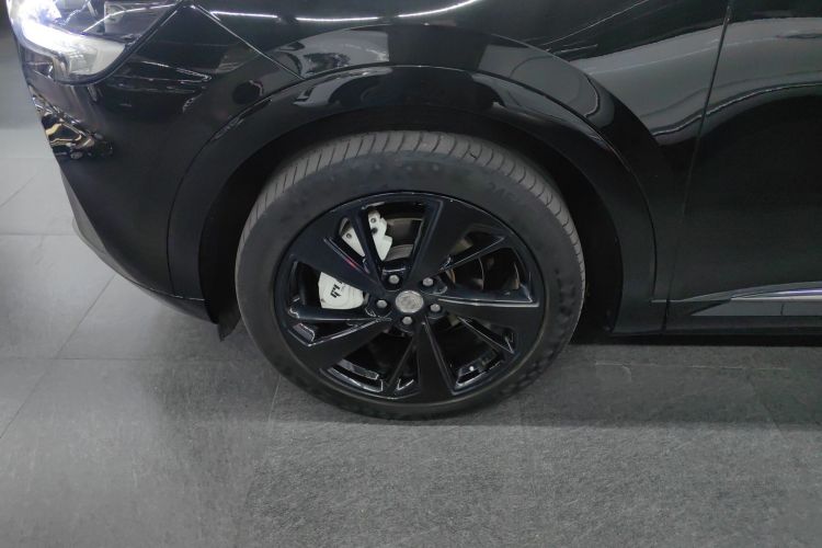 别克 2020款 昂科威S 652T 两驱限量S运动版车身外观6007