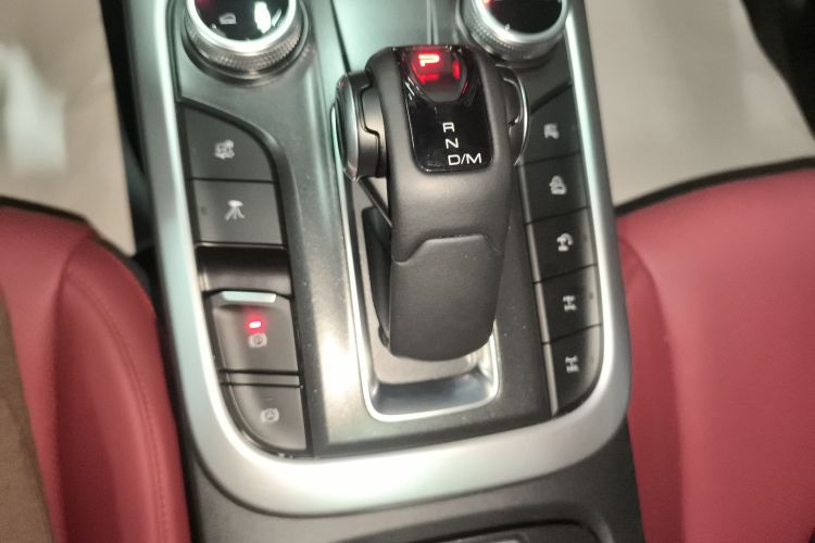 坦克300 2024款 2.0T 征服者中控内饰18