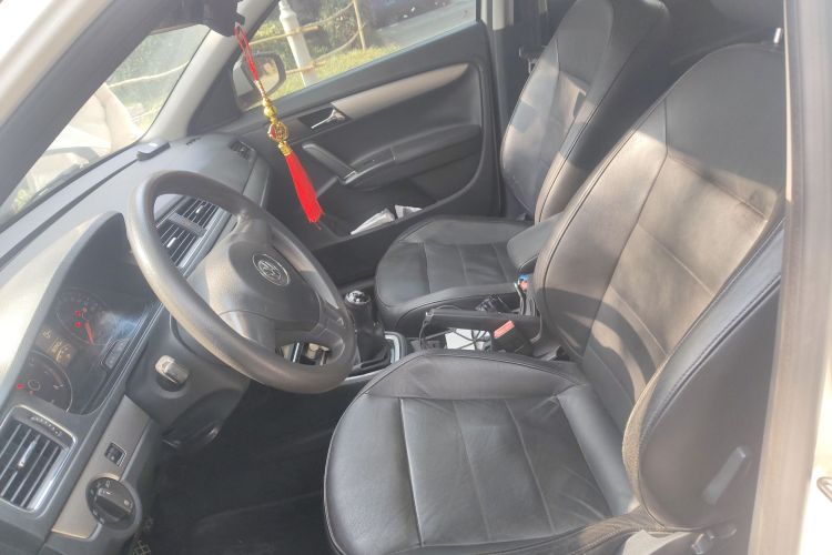 大众 朗逸 2013款 改款 1.4TSI 手动舒适版中控内饰19