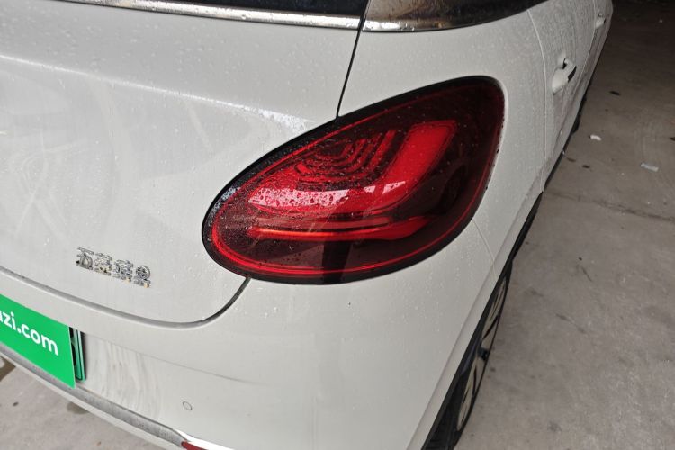 五菱汽车 五菱缤果 2024款 333km 悦享款车身外观9