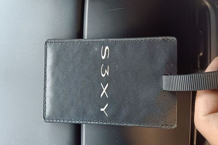 特斯拉 Model Y 2022款 改款 后轮驱动版中控内饰11