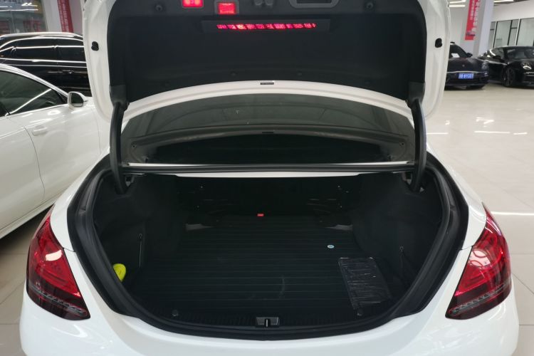 奔驰C级 2021款 C 260 星耀臻藏版局部细节23