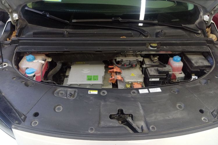 埃安 AION V 2021款 Plus 80 智享科技版 三元锂局部细节24