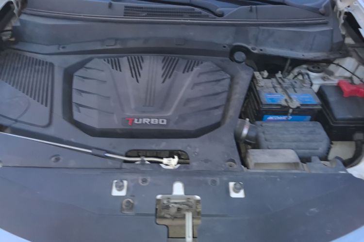 东南DX7 2019款 1.5T 自动智联旗舰版 国VI机舱底盘24