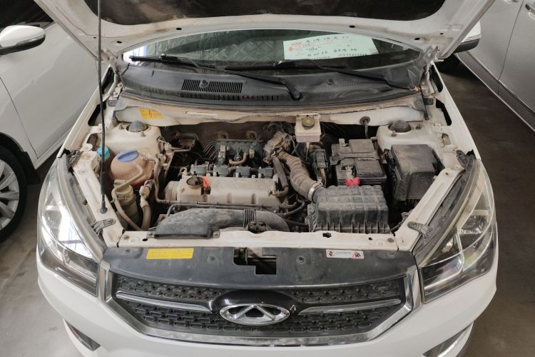 奇瑞 瑞虎3X 2018款 1.5L 自动精英版机舱底盘24