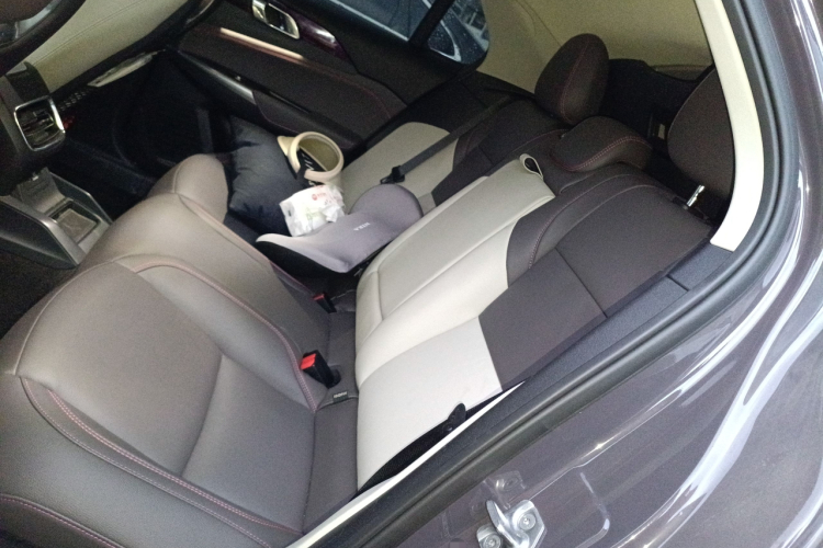 领克02新能源 2021款 1.5T PHEV Pro中控内饰21