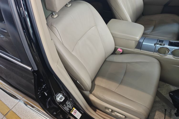 丰田 汉兰达 2012款 2.7L 两驱7座豪华版局部细节41