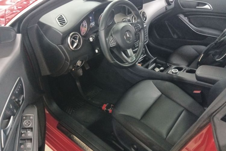 奔驰CLA 2015款 CLA 200中控内饰7003