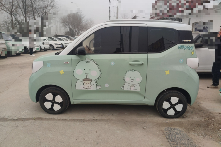 五菱汽车 宏光MINIEV 2024款 第三代 215km 进阶版车身外观4