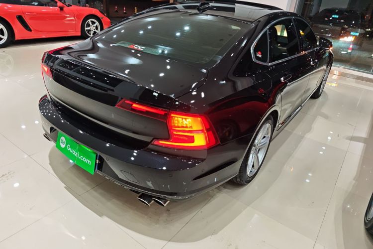 沃尔沃S90 2019款 T5 智远版车身外观7