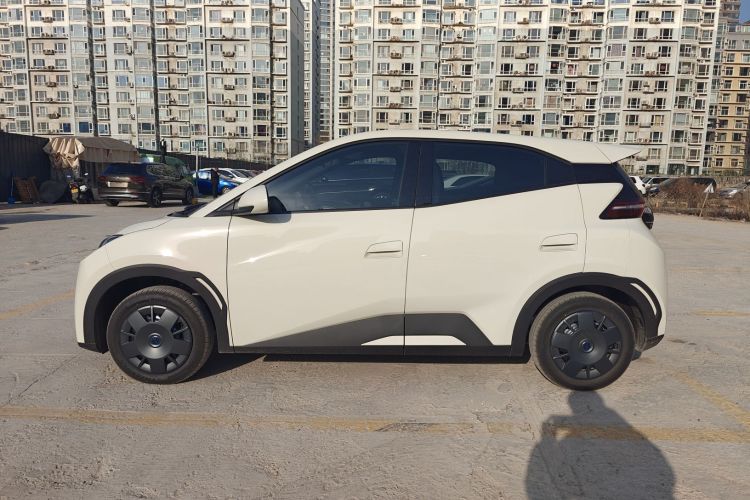 比亚迪 海鸥 2025款 智驾版 305km 活力版车身外观4