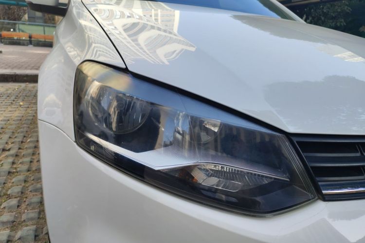 大众 Polo 2016款 1.4L 手动风尚型车身外观8