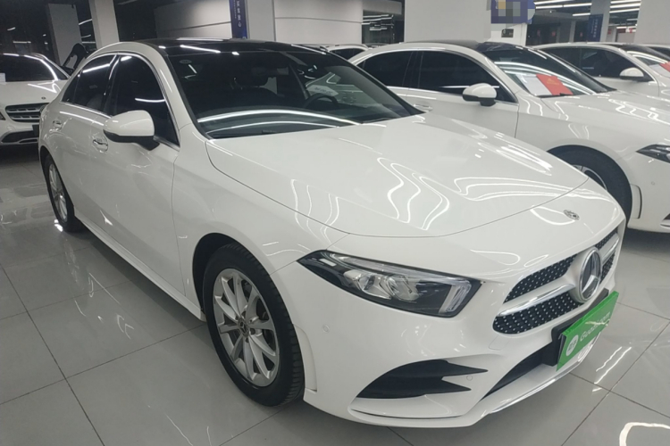 奔驰A级 2021款 A 200 L 运动轿车动感型车身外观6002