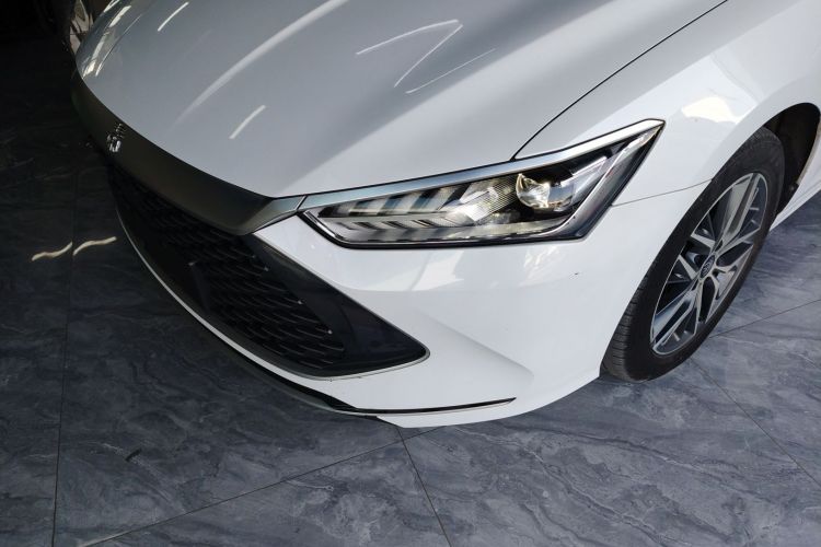 比亚迪 秦PLUS 2021款 DM-i 120KM 旗舰型局部细节36