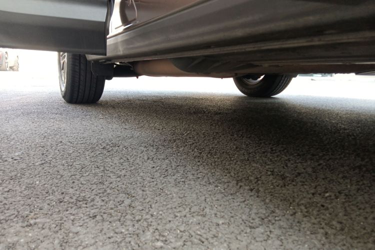 现代 胜达 2013款 2.4L 自动两驱智能型局部细节9001