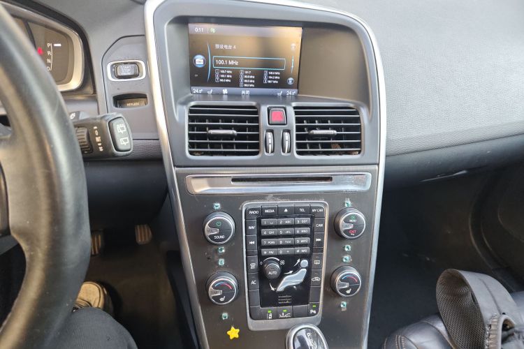 沃尔沃XC60(进口) 2014款 T5 智雅版中控内饰16