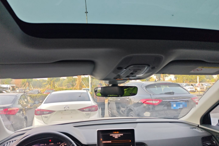 奥迪Q5L 2020款 改款 40 TFSI 荣享时尚型中控内饰22