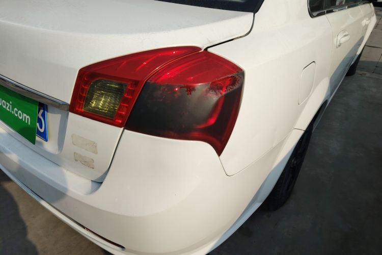 别克 凯越 2015款 1.5L 自动经典型车身外观9