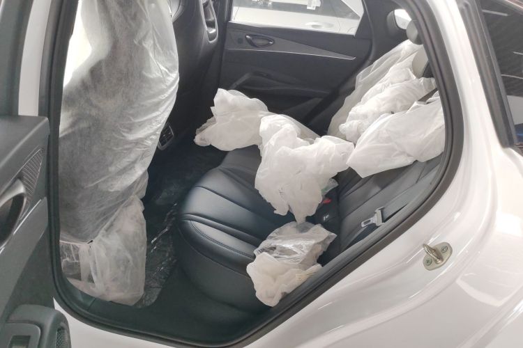 比亚迪 海豹06新能源 2024款 DM-i 120KM尊荣型中控内饰21