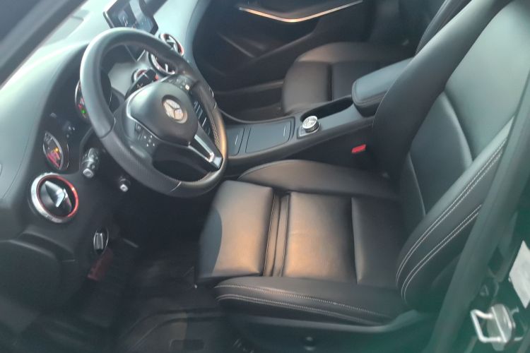 奔驰GLA 2016款 GLA 220 4MATIC 时尚型局部细节19