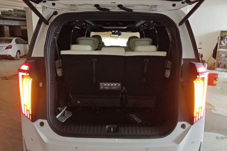 广汽传祺 传祺M8 2023款 宗师系列 双擎 御尊版局部细节23