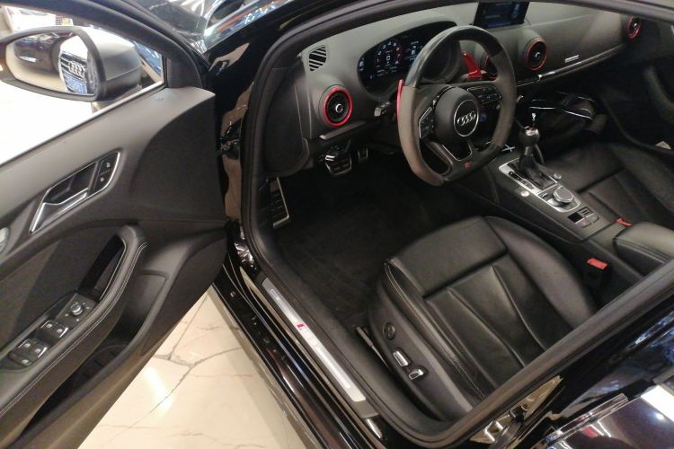 奥迪RS 3 2017款 RS 3 2.5T Limousine中控内饰7003