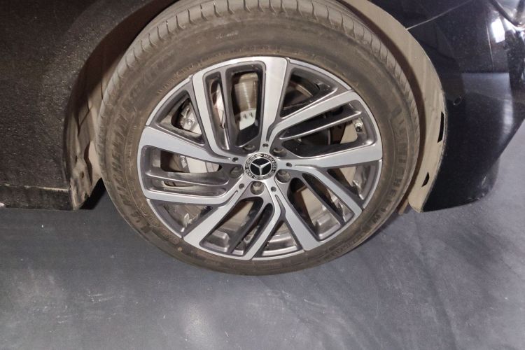 奔驰E级 2025款 E 300 L 时尚型车身外观10