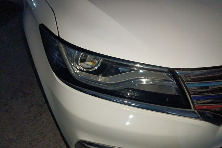 荣威RX5 2016款 20T 两驱自动互联网智享版车身外观6006