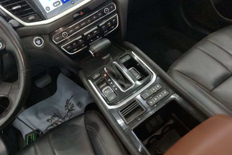 广汽传祺 传祺GS7 2017款 320T 两驱豪华智联型局部细节18