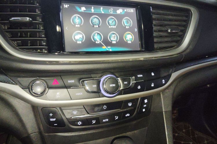 别克 阅朗 2019款 18T 自动互联旗舰型 国V中控内饰16