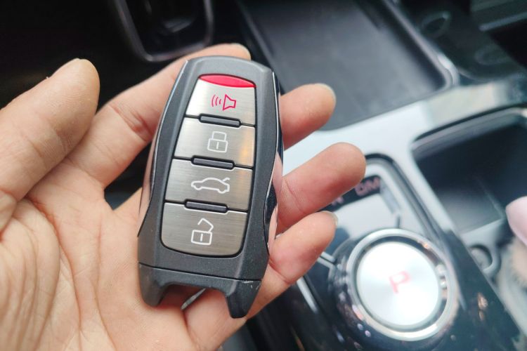 哈弗大狗 2021款 2.0T DCT四驱中华田园犬版中控内饰11