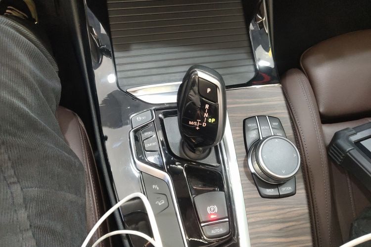 宝马X3 2020款  xDrive28i M运动套装中控内饰18