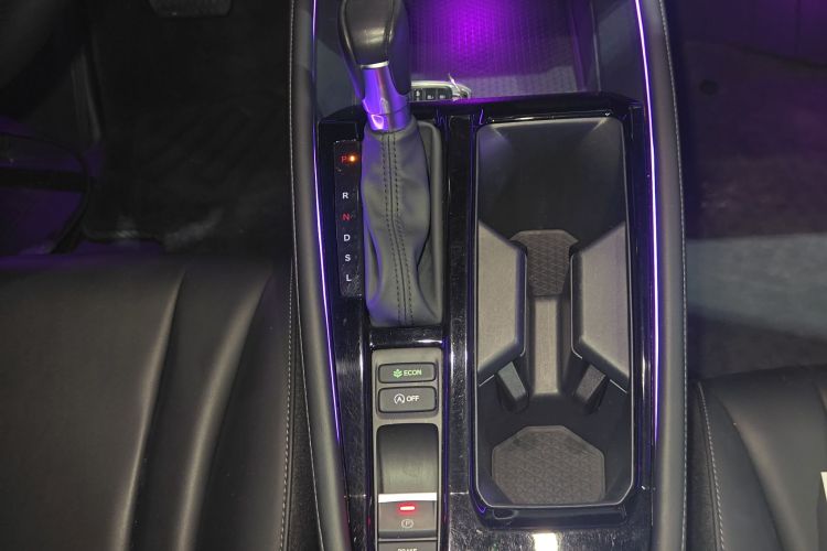 本田 英仕派 2023款 260TURBO 精致版中控内饰18