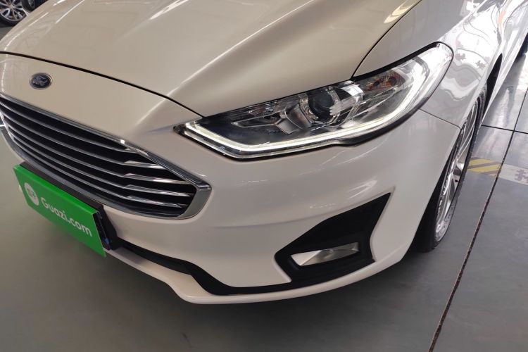 福特 蒙迪欧 2020款 EcoBoost 180 时尚型局部细节36