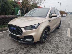 君马汽车 君马S70 2018款 1.5T 自动舒适型 7座