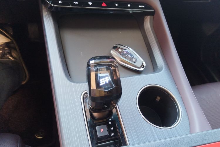 捷途X90 PRO 2024款 1.6T DCT豪华版 7座局部细节18