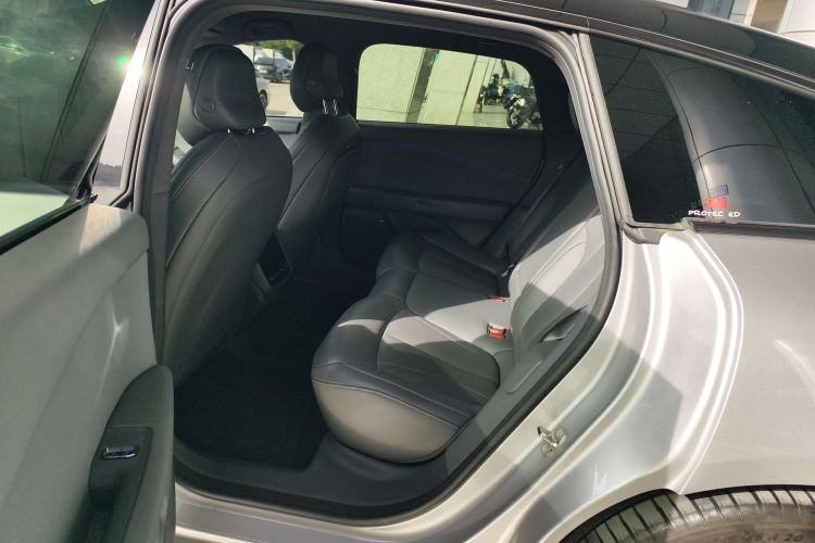 小鹏P7+ 2024款 超长续航 Max中控内饰21