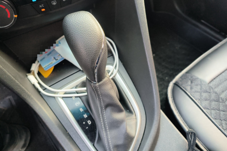 别克 英朗 2021款 改款 典范 1.5L 自动精英型中控内饰18