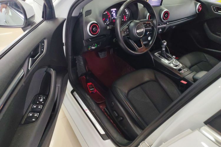 奥迪A3 2020款 Limousine 35 TFSI 时尚型 国VI中控内饰20