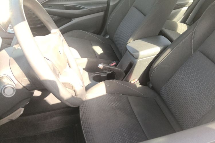 雪佛兰 科沃兹 2020款 325T 自动欣悦版中控内饰19