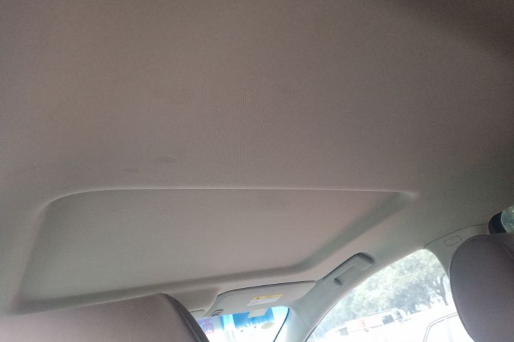 别克GL8 2018款 28T 舒适型 国VI中控内饰22