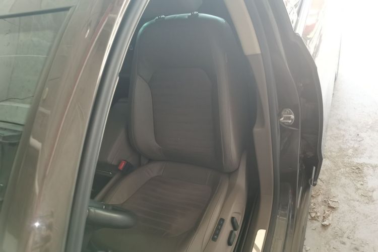 大众 迈腾 2015款 1.8TSI 尊贵型局部细节19