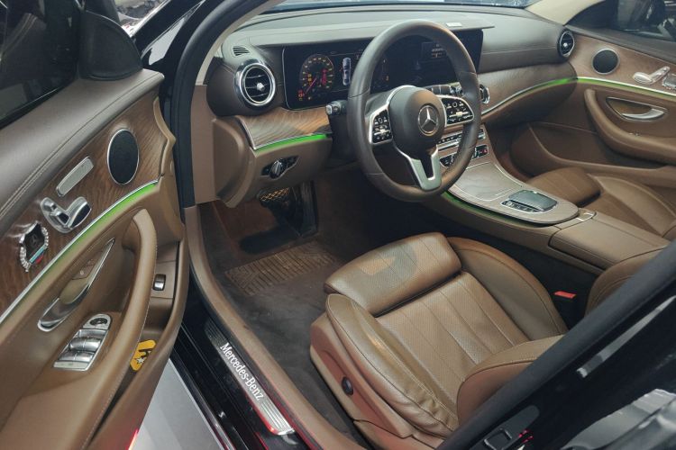 奔驰E级 2020款 E 260 L局部细节19